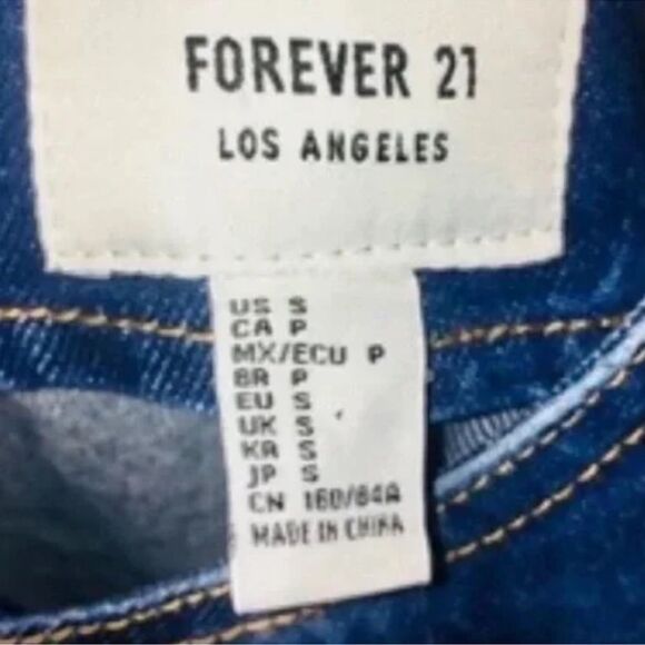 Forever 21 Dress NWT Denim Bibb Overall Frayed Hem Denim Mini Jeans Size Small - Picture 2 of 16